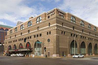 фото отеля Drury Inn & Suites St. Louis Convention Center