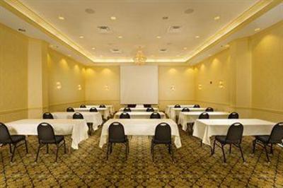 фото отеля Drury Inn & Suites St. Louis Convention Center