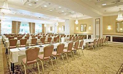 фото отеля Crowne Plaza Hotel Salzburg - The Pitter