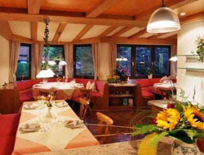 фото отеля Kur und Wellnesshotel Kronenhof