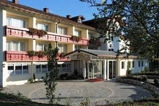 фото отеля Kur und Wellnesshotel Kronenhof
