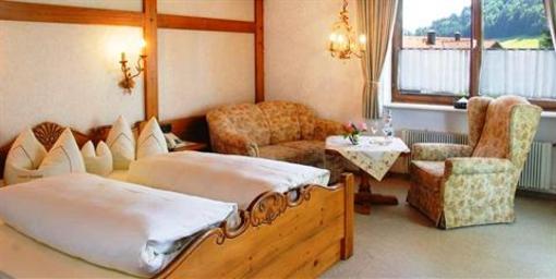 фото отеля Kur und Wellnesshotel Kronenhof