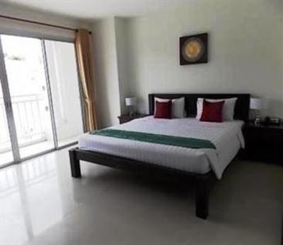 фото отеля Allya Patong Mansion
