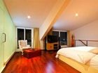 фото отеля Rooms at the 9th Apartments Phuket