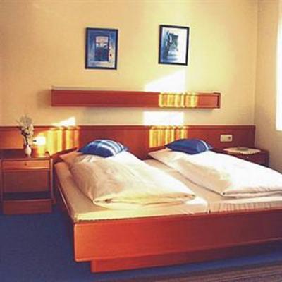 фото отеля Gasthof-Hotel Weisses Ross