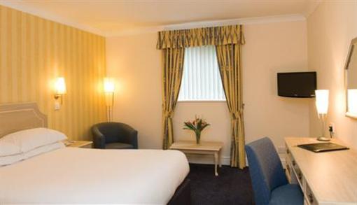фото отеля BEST WESTERN Calcot Hotel