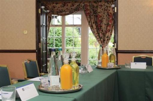фото отеля BEST WESTERN Calcot Hotel
