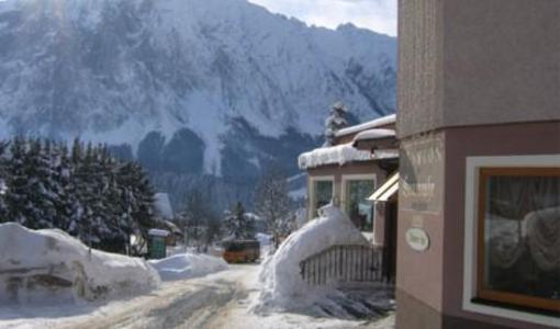 фото отеля Hotel Pension Sonnenuhr