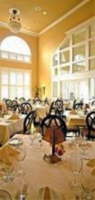 фото отеля Majestic Inn and Spa