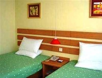 фото отеля Home Inn (Tianjin Weijin Road Tianta)