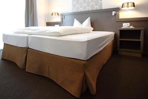 фото отеля Feckl's Apart Hotel Ehningen