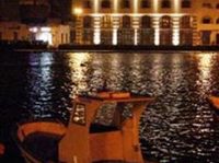 Yacht Marina Hotel