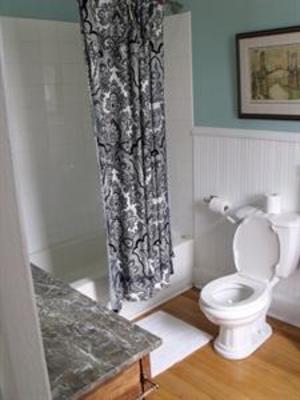 фото отеля Avalon Guest House St. John's