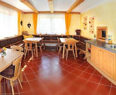 фото отеля Landhaus Bischofer