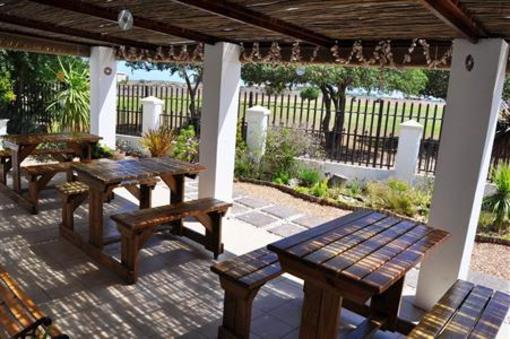 фото отеля Makarios B&B