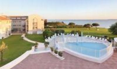 фото отеля Residence Les 3 Iles Hotel Mercure