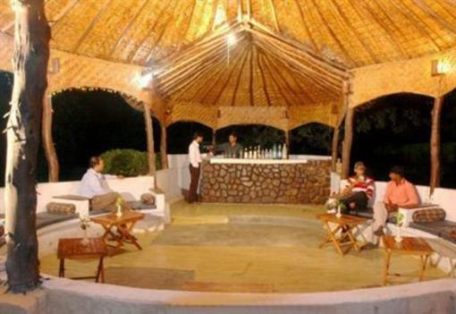 фото отеля Corbett Jungle Resort