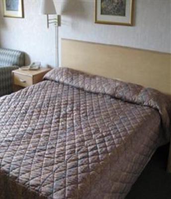 фото отеля Red Carpet Inn Fort Dix