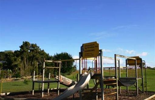 фото отеля Whatuwhiwhi Top 10 Holiday Park