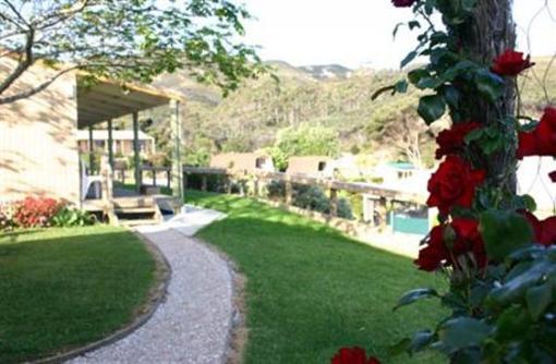 фото отеля Whatuwhiwhi Top 10 Holiday Park