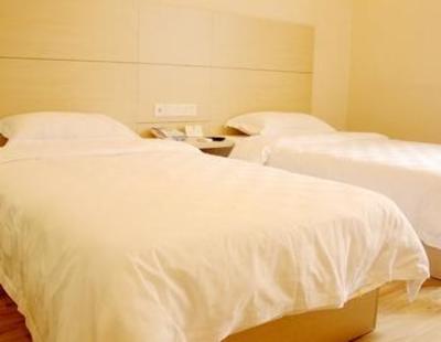 фото отеля Super 8 Zigong Huidong Road