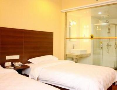 фото отеля Super 8 Zigong Huidong Road
