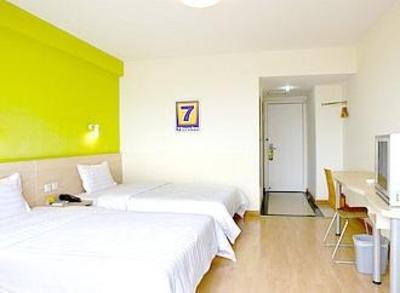 фото отеля 7Days Inn Minhangxiaoqu