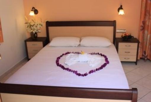 фото отеля Marias Residence Agia Anna (Naxos)