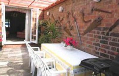 фото отеля Corner Cottage Bed & Breakfast