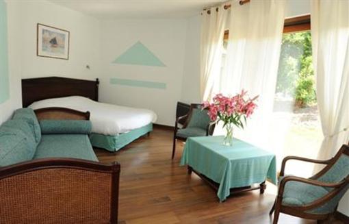 фото отеля Hotel Le Pot D'Etain Holnon