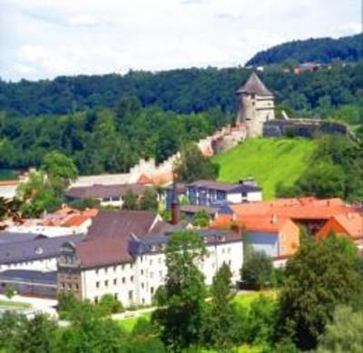 фото отеля HI Burghausen Youth Hostel