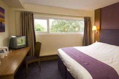 фото отеля Premier Inn Knutsford (Bucklow Hill)