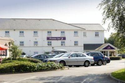 фото отеля Premier Inn Cheltenham Central