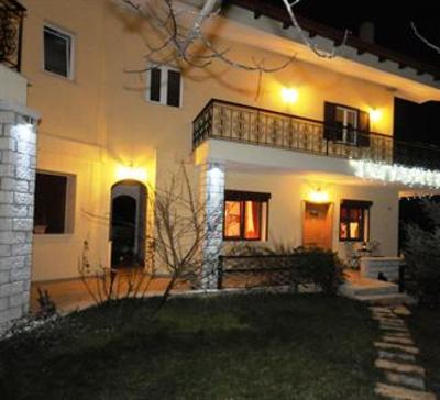 фото отеля Margit Suites Hotel Karpenisi