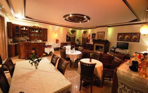 фото отеля Margit Suites Hotel Karpenisi