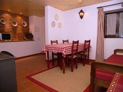фото отеля Casas De Romaria Hotel Mora (Portugal)