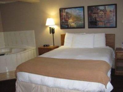 фото отеля Baymont Inn & Suites Marshalltown