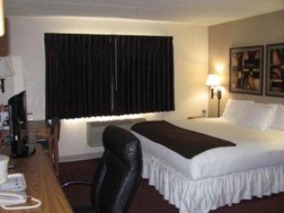 фото отеля Baymont Inn & Suites Marshalltown