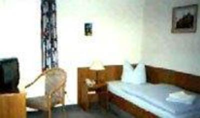 фото отеля Hotel Weinert Garni Neubrandenburg