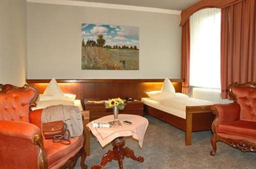 фото отеля Hotel am Maxplatz