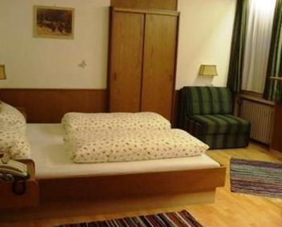 фото отеля Hotel Garni Haus Flora Ruhpolding