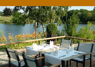 фото отеля LAGO hotel & restaurant am see