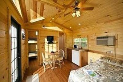 фото отеля Snake River Park KOA and Cabin Village
