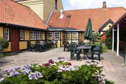 фото отеля Hundested Kro & Hotel