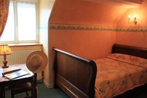 фото отеля Hotel Saint Pierre Ranes