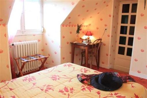 фото отеля Hotel Saint Pierre Ranes