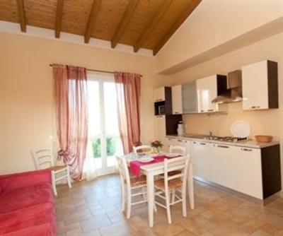 фото отеля Il Ruscello Residence Manerba del Garda
