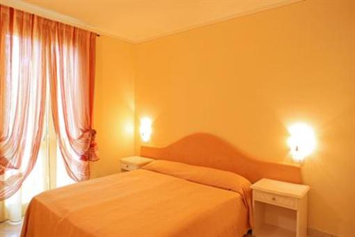 фото отеля Il Ruscello Residence Manerba del Garda
