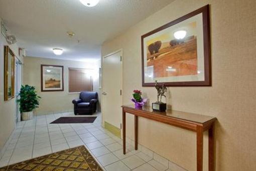 фото отеля Candlewood Suites Hampton