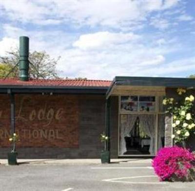 фото отеля Captains Lodge International & VIP Restaurant